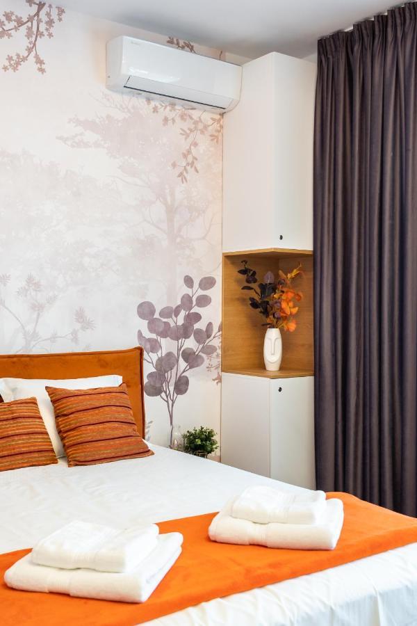 Glamour 8 Apartament Bucureşti